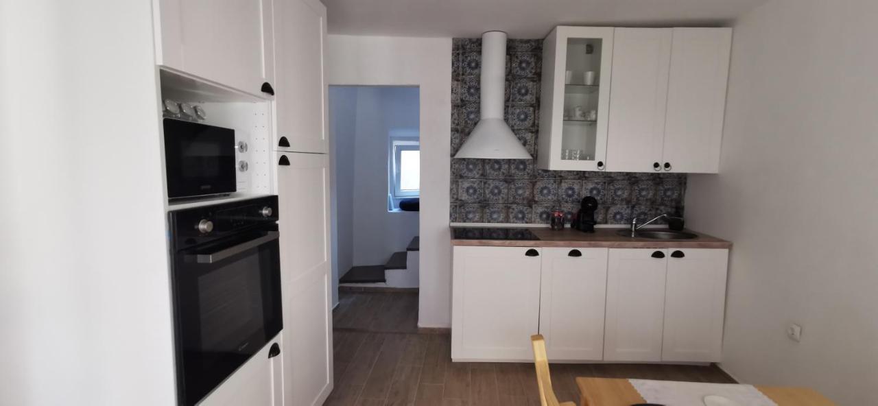 Vacation Home Kovachnica Врбник Экстерьер фото