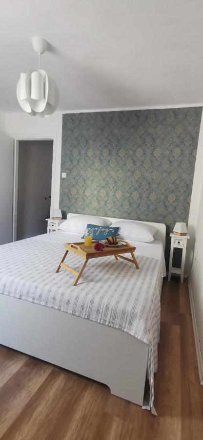 Vacation Home Kovachnica Врбник Экстерьер фото